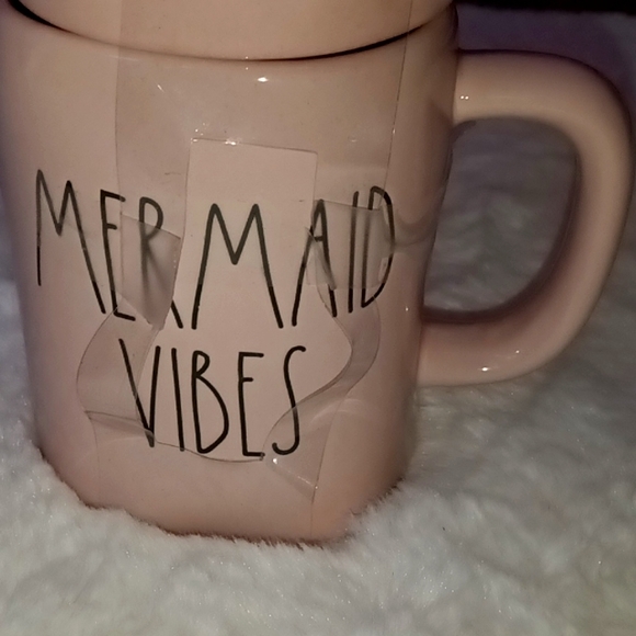 Rae Dunn Mug - Picture 2 of 5